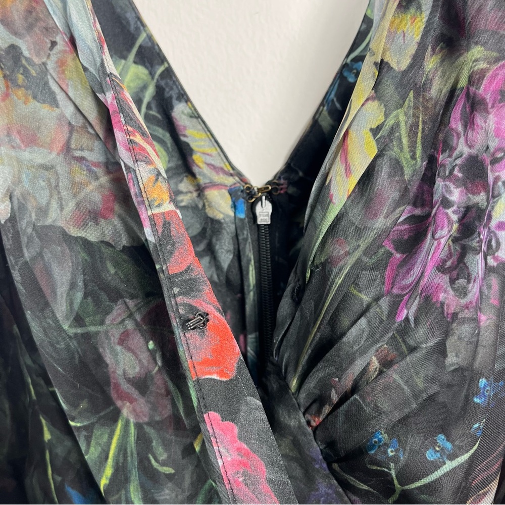 Marchesa Notte Metallic Sheer Multicolor Floral
Pleated Gown Size 12 Moody Black - Picture 7 of 13